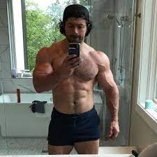 alex hormozi workout routine,alex hormozi training,what does alex hormozi do.2